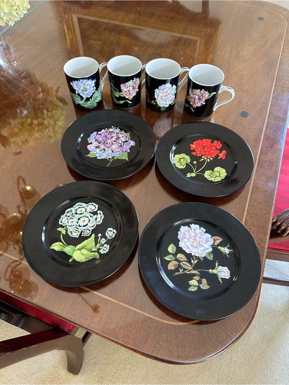 Tiffany & Co Mrs. Delany’s Flowers Sybil Connolly Set - 4 Mugs & 4 Plates